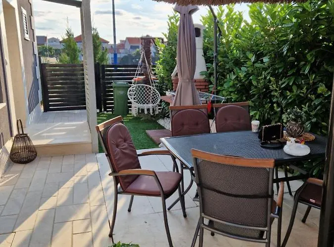 וילה Tara זאדאר